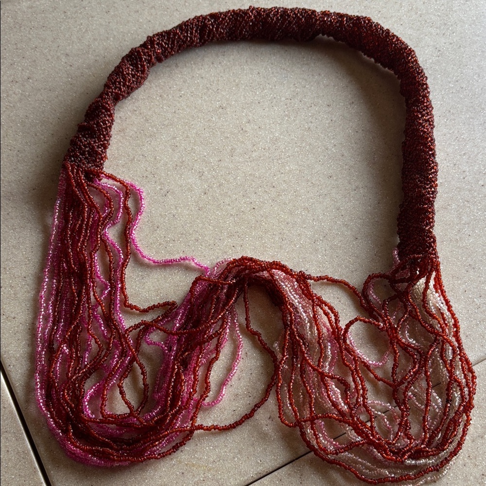 Chic Multistrand Beaded Necklace in Red and Pink